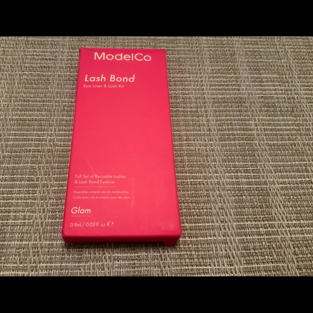 ModelCo Lash Bond Eye Liner & Lash Kit in “Glam” Reusable Lashes & Bond Eyeliner